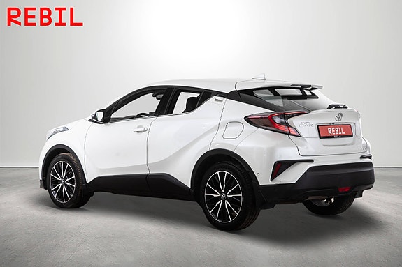 Toyota C-HR 5 of 5
