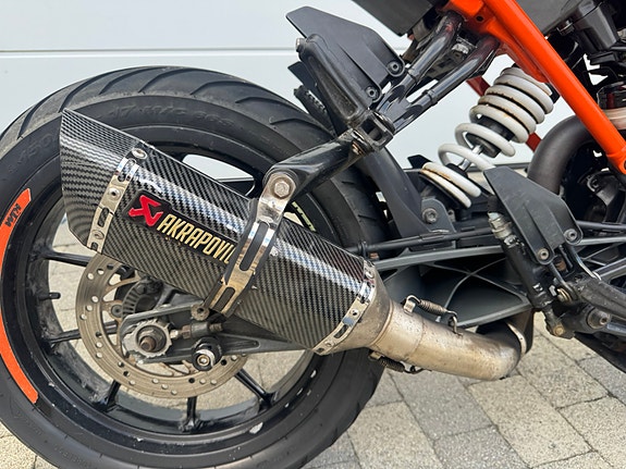 KTM 125 Duke 3 of 29