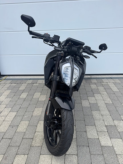 KTM 125 Duke 14 of 29