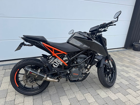KTM 125 Duke 2 of 29
