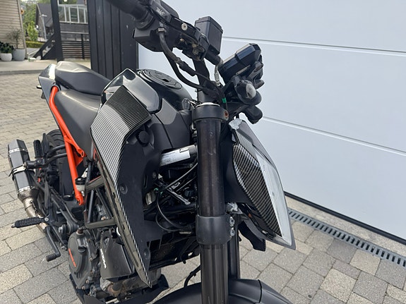KTM 125 Duke 8 of 29