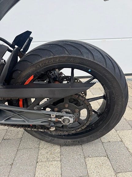 KTM 125 Duke 17 of 29