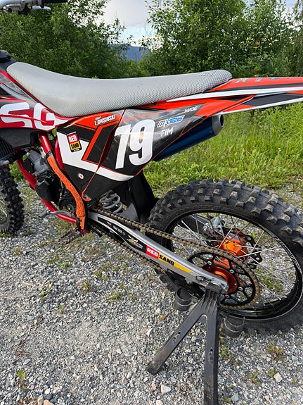 GasGas 125 mc 3 of 5