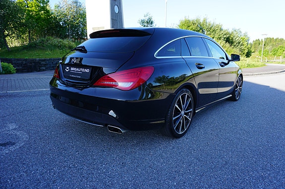 Mercedes-Benz CLA180 12 of 30