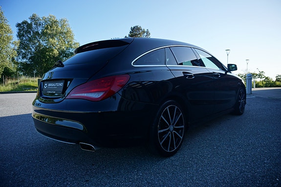 Mercedes-Benz CLA180 9 of 30