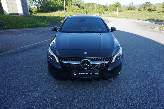 Mercedes-Benz CLA180 3 of 30