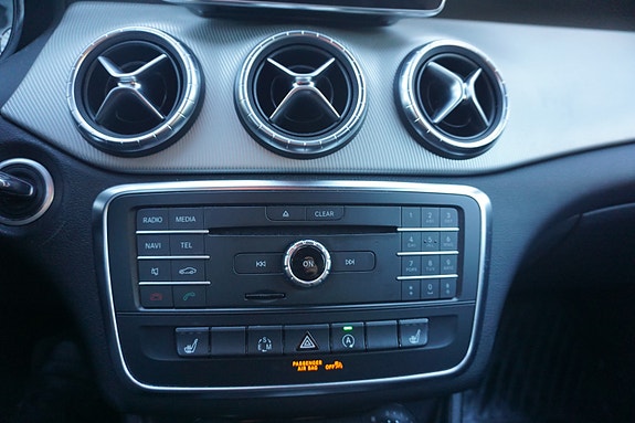 Mercedes-Benz CLA180 26 of 30