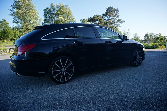 Mercedes-Benz CLA180 8 of 30