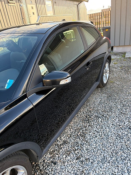 Volvo C30 2 of 5