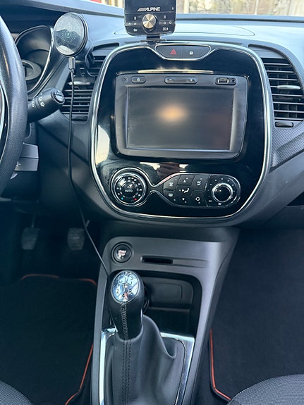 Renault Captur 5 of 5