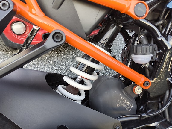 KTM RC 390 5 of 13