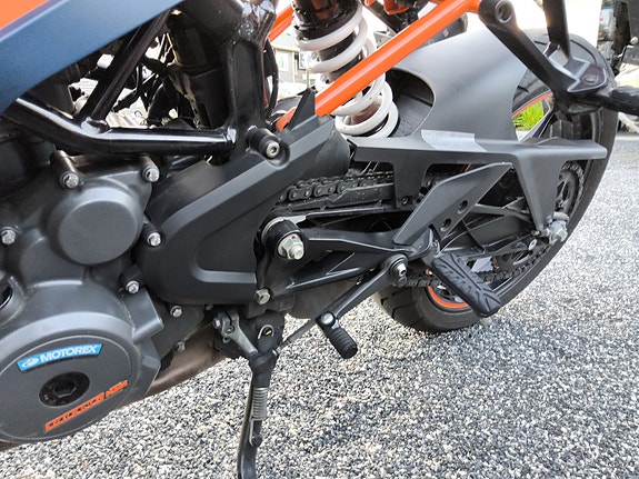 KTM RC 390 9 of 13