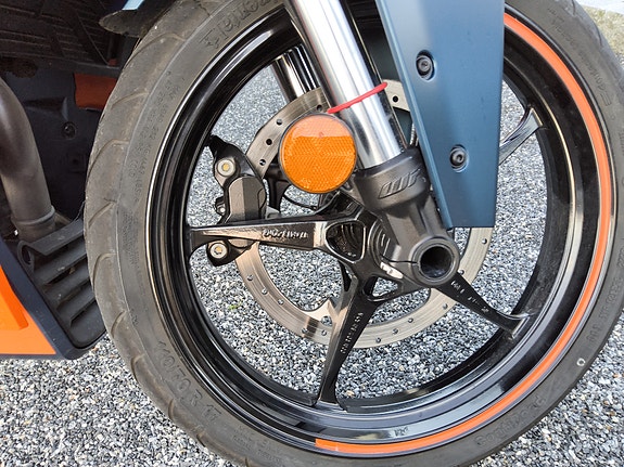 KTM RC 390 7 of 13
