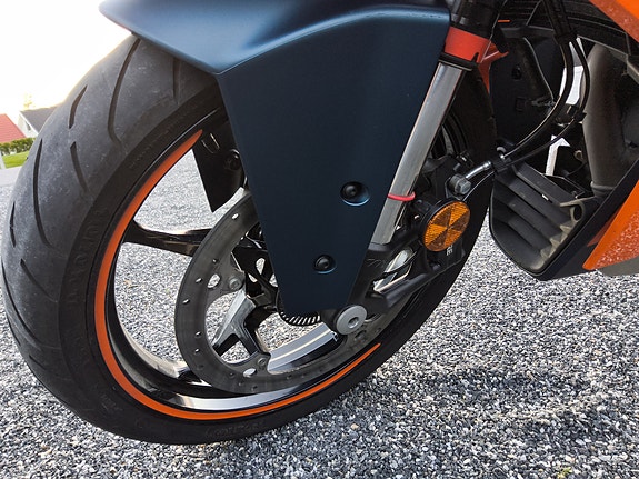 KTM RC 390 8 of 13