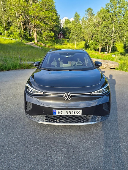 Volkswagen ID.4 2 of 5