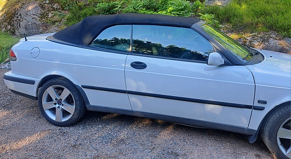 Saab 9-3 2 of 5