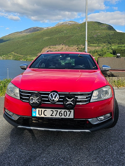 Volkswagen Passat Alltrack 6 of 30