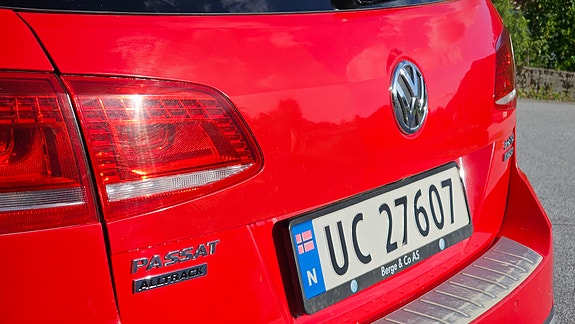 Volkswagen Passat Alltrack 16 of 30