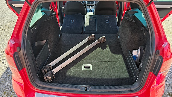 Volkswagen Passat Alltrack 28 of 30