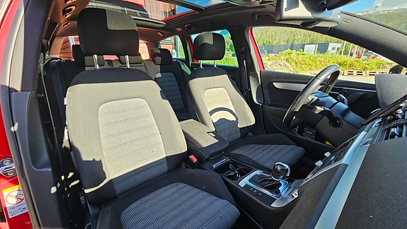 Volkswagen Passat Alltrack 22 of 30