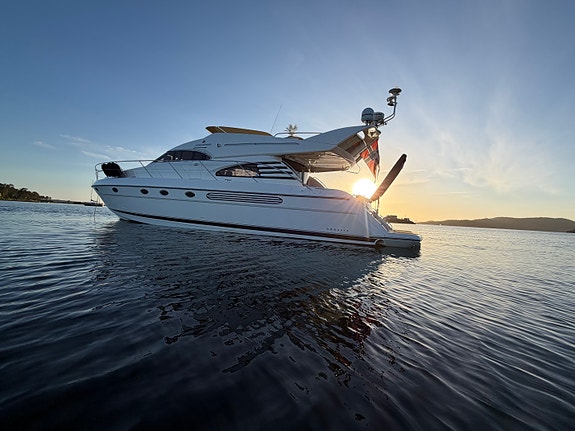 Fairline Squadron 55 13 of 30