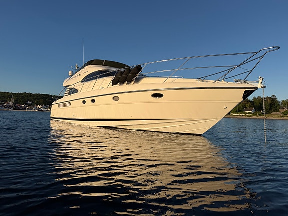 Fairline Squadron 55 5 of 5