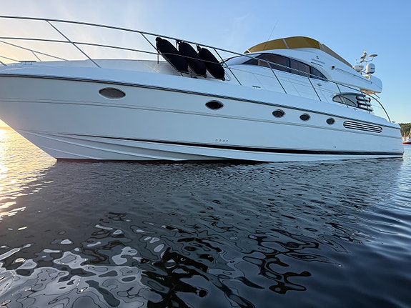 Fairline Squadron 55 9 of 30