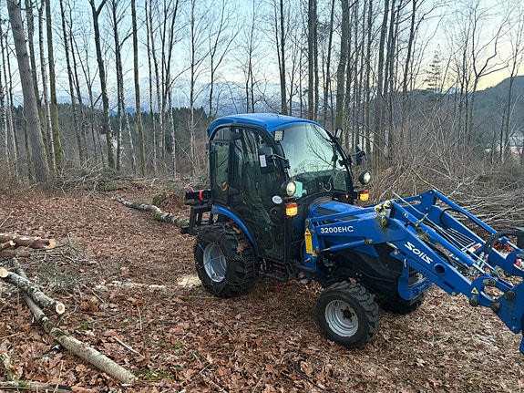 Solis 26 HST kompakt traktor. m/hytte – Kompakt brøyte- og universalrigg! 3 of 20