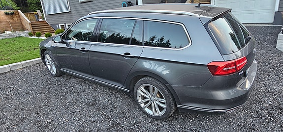 Volkswagen Passat 5 of 15