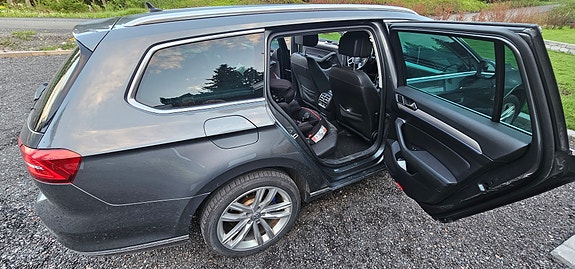 Volkswagen Passat 11 of 15