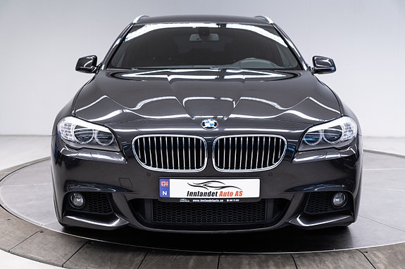 BMW 520i 3 of 5