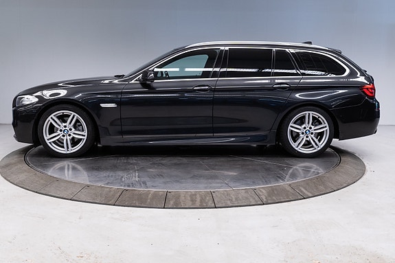 BMW 520i 2 of 5