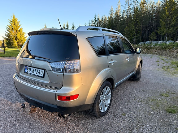 Mitsubishi Outlander 3 of 18