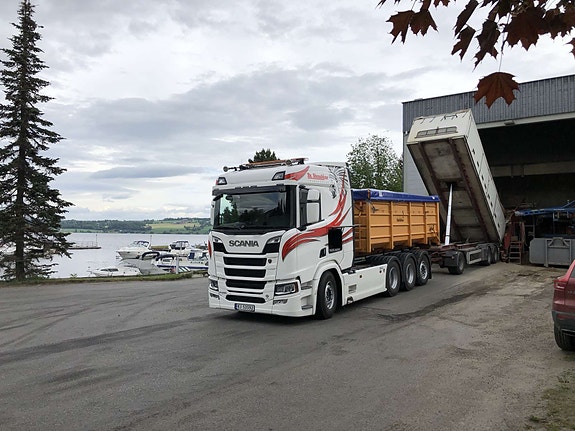 Br Stenskjær Transport AS logo