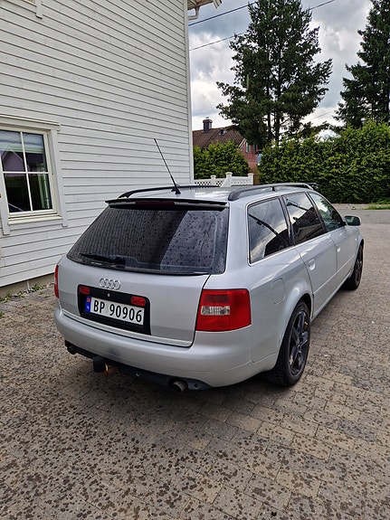 Audi A6 4 of 5