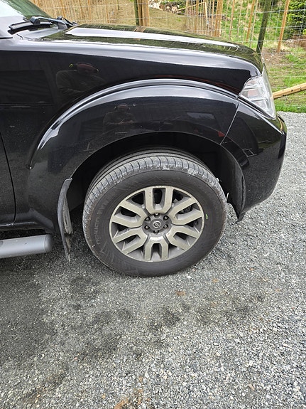 Nissan Navara 2 of 5
