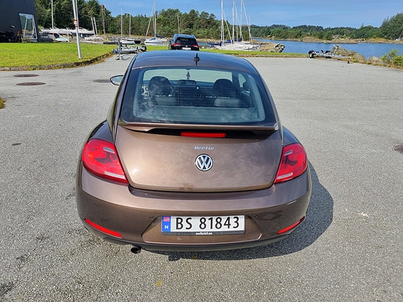 Volkswagen Beetle 4 of 15