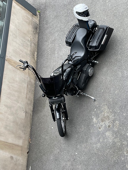 Harley-Davidson FXSTB / I Softail Night Train 2 of 5