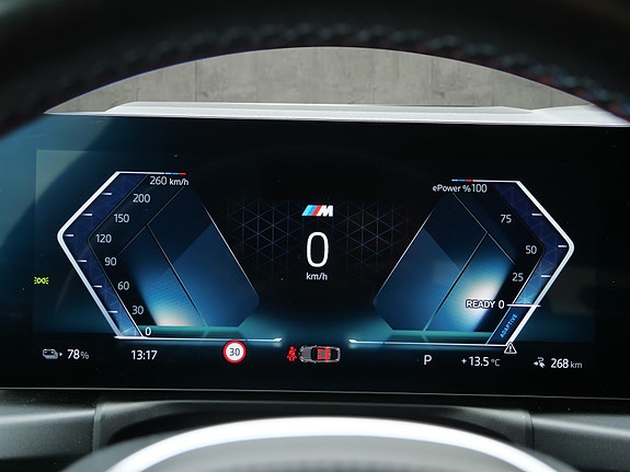 BMW i4 16 of 22