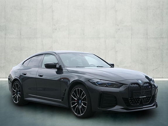 BMW i4 7 of 22