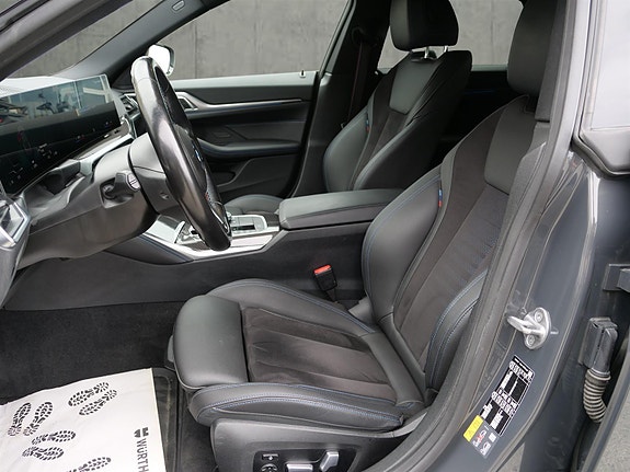BMW i4 10 of 22
