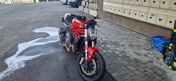 Ducati Monster 821 5 of 5