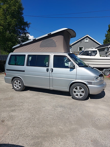 Volkswagen Multivan 2 of 15
