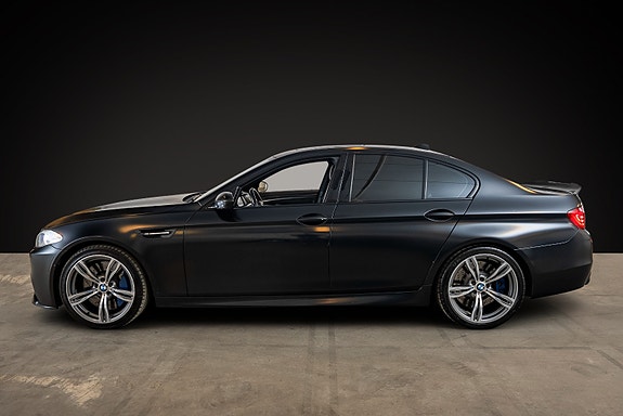 BMW M5 4 of 5