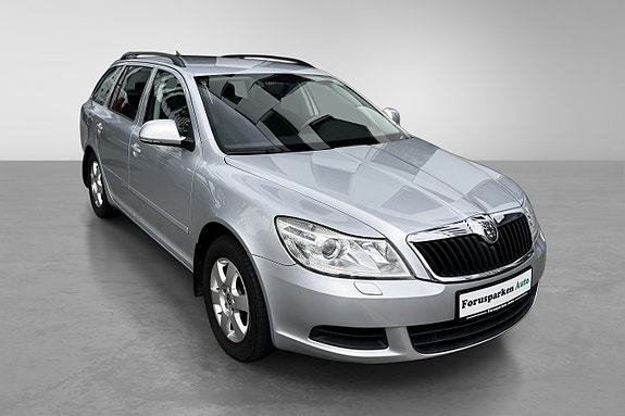 Skoda Octavia 3 of 5