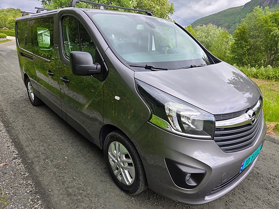 Opel Vivaro 3 of 5
