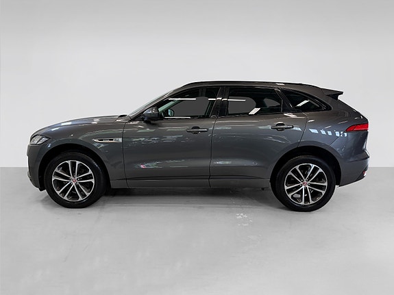 Jaguar F-PACE 10 of 30