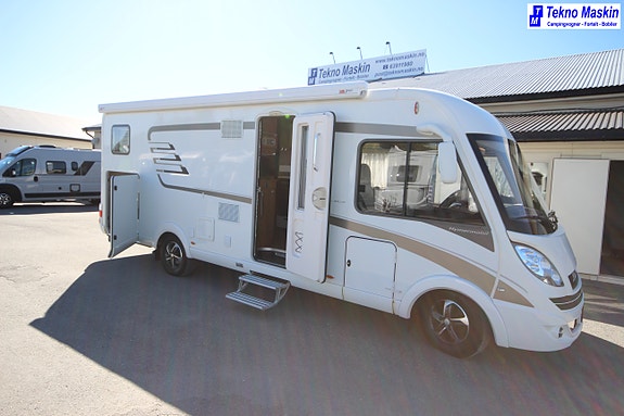 Hymer B 704 PL 2 of 5