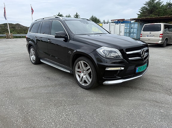 Mercedes-Benz GL-Klasse 3 of 5