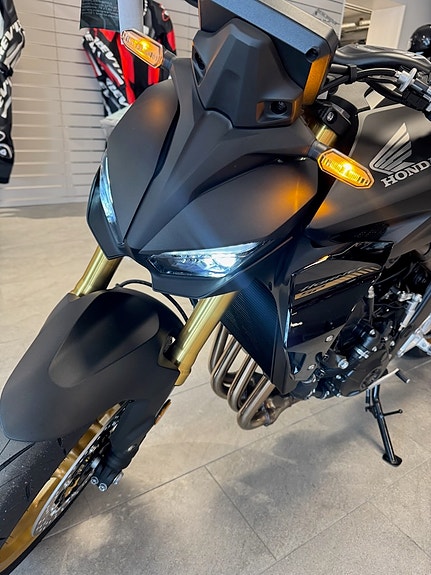 Honda CB1000 Hornet SP - AGM Edition med eksos og skiltbrakett! 24 of 24